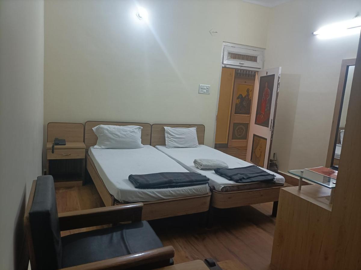 Hotel Midtown Haridwār Extérieur photo