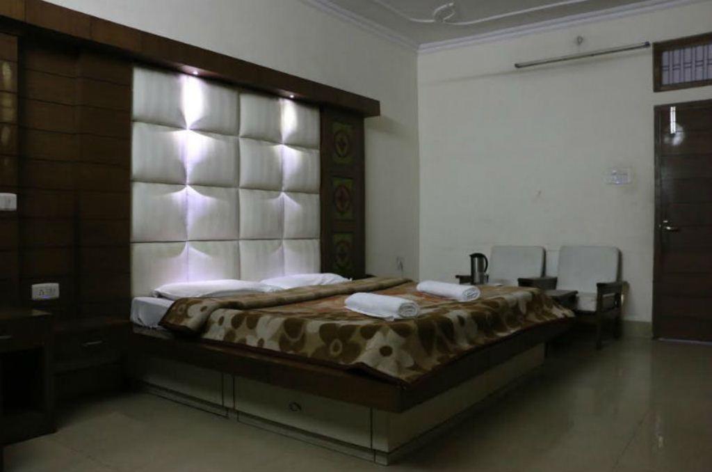 Hotel Midtown Haridwār Extérieur photo