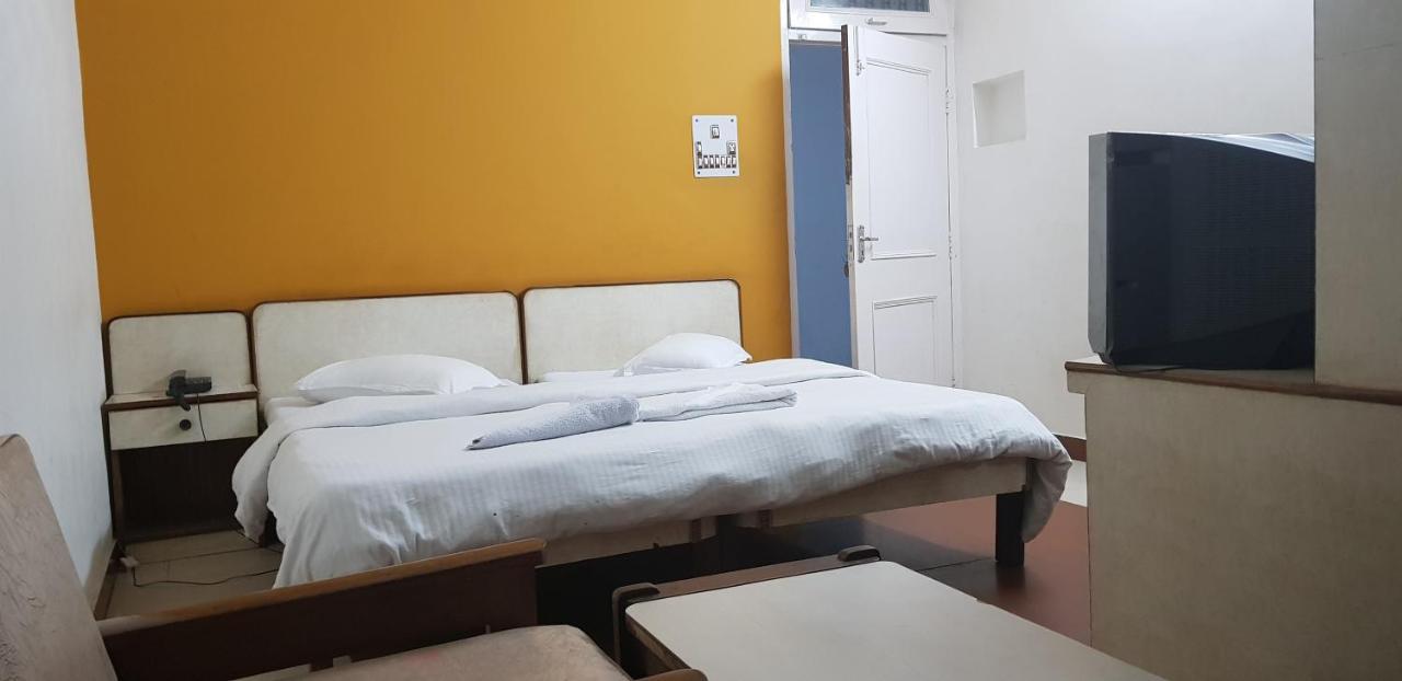 Hotel Midtown Haridwār Extérieur photo