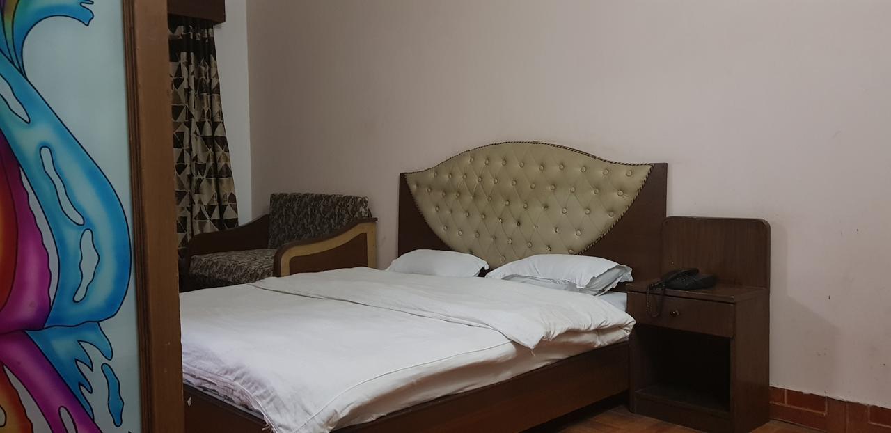 Hotel Midtown Haridwār Extérieur photo